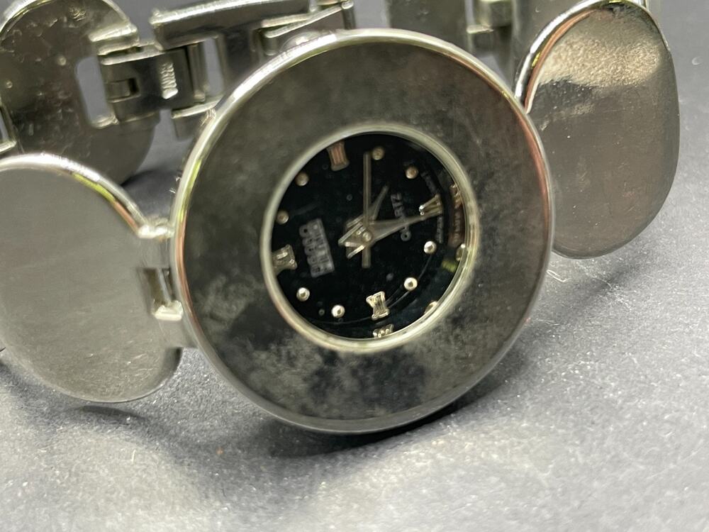 FIGARO MILANO 342 Silver Tone Quartz Analog Women's Watch Black Dial 26MM